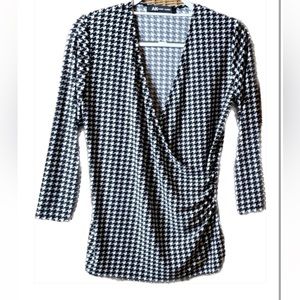 NWT Anne Klein Black and White Blouse